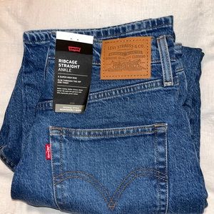 NWT premium Ribcage Straight Ankle Levi’s size 30x27